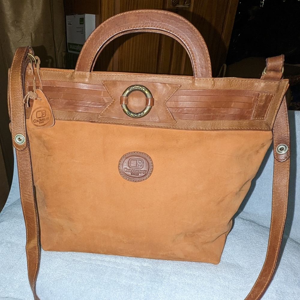 Colombian Bag leather crossbody bag.